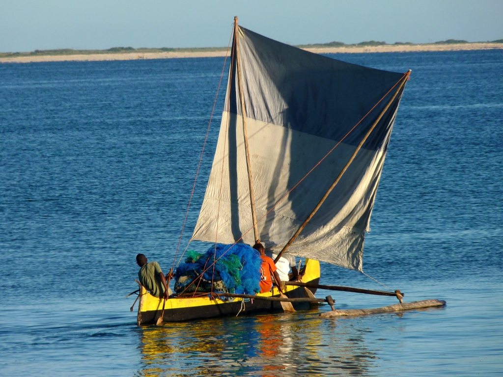 10.JPG - départ pour la pêche
