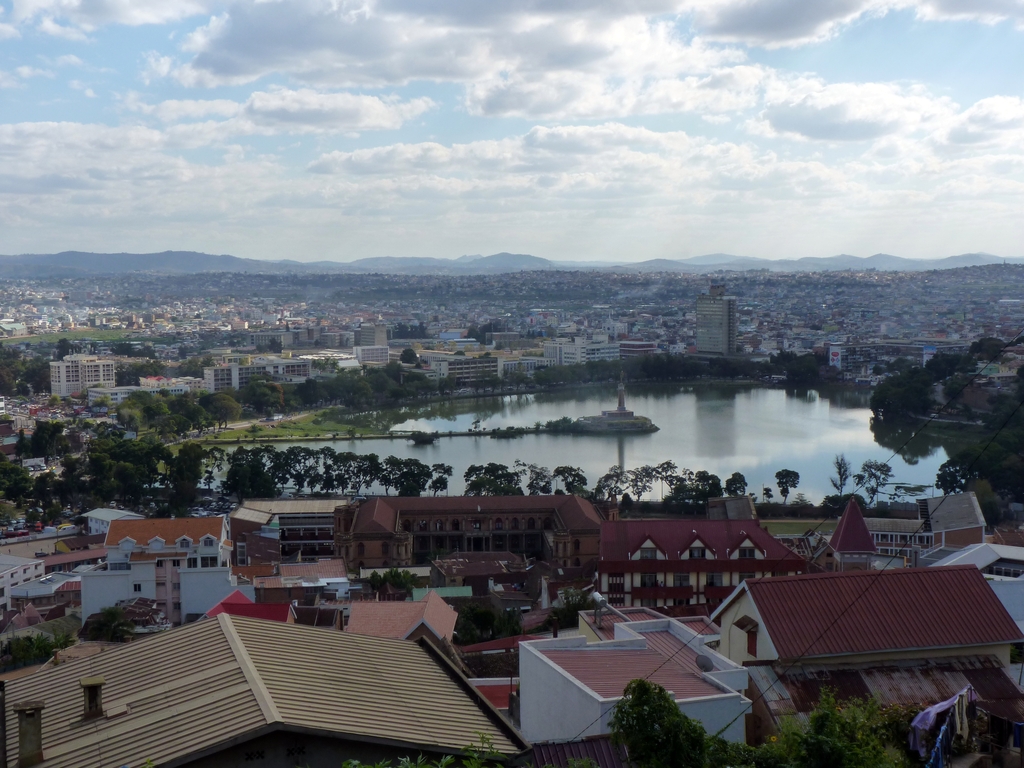 04.JPG - le lac ANOSY