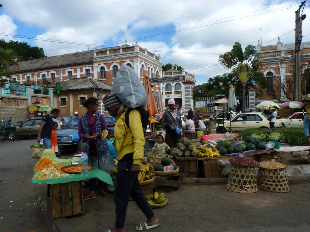 30.JPG - scène de marché