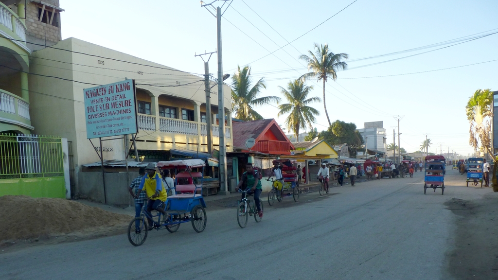 03.JPG - rue de TULEAR