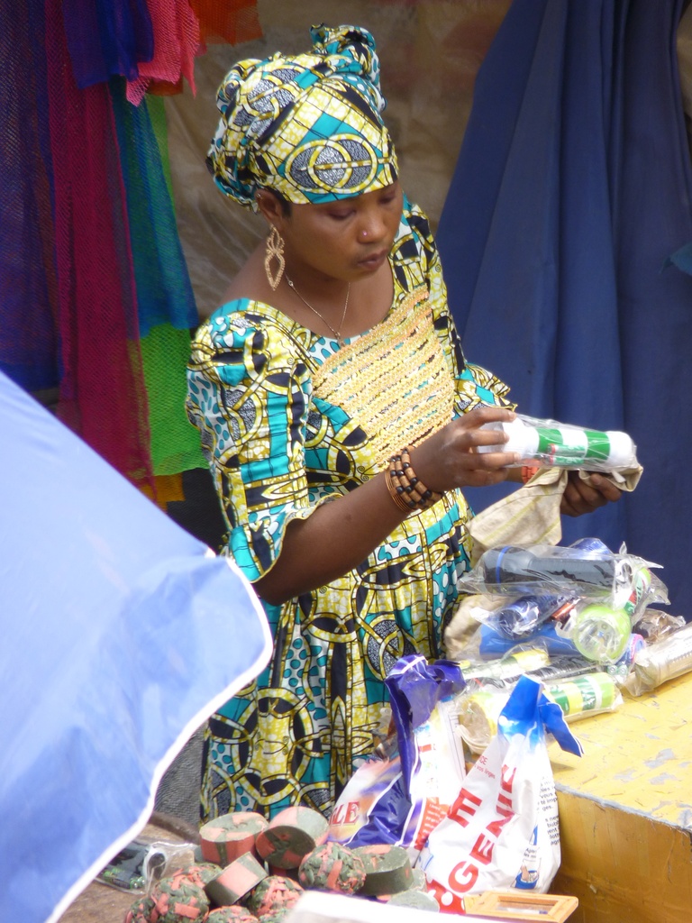 KPALIME-40.JPG - Une cliente (KPALIMÉ)