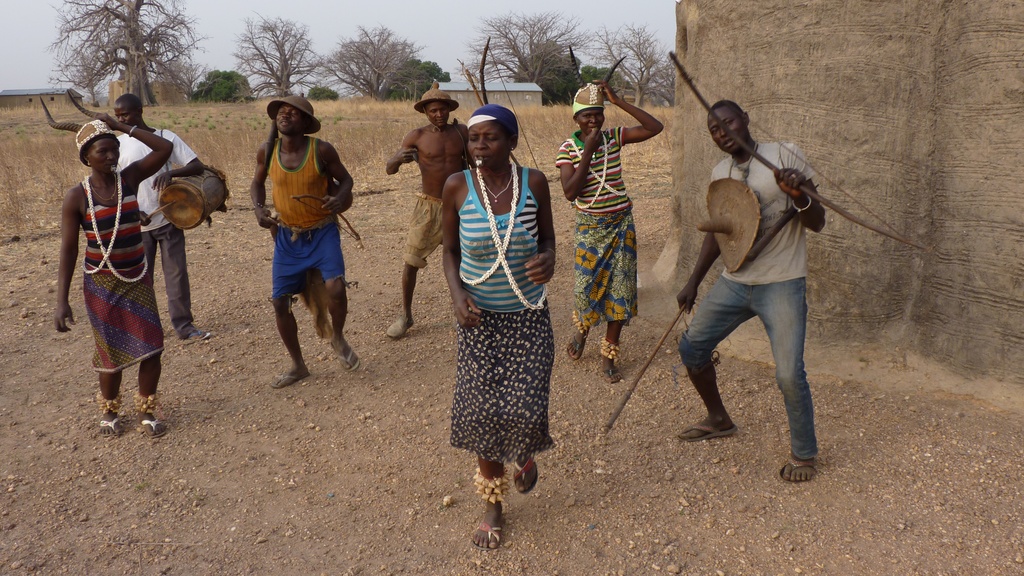 WARANGO-53.JPG - Danses traditionnelles (village de WARANGO)