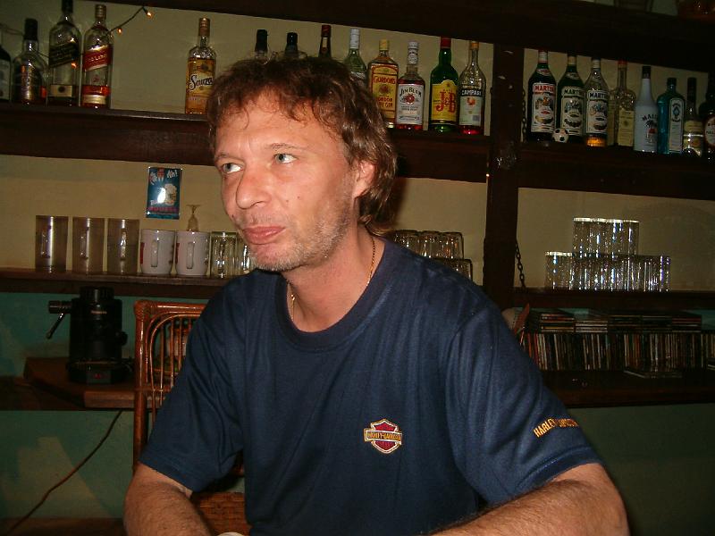 094.JPG - Marco - la patron du ZANZIBAR
